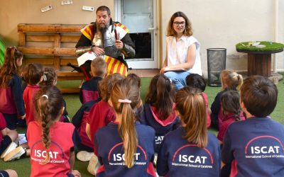 Sant Jordi at ISCAT! 🌹📚